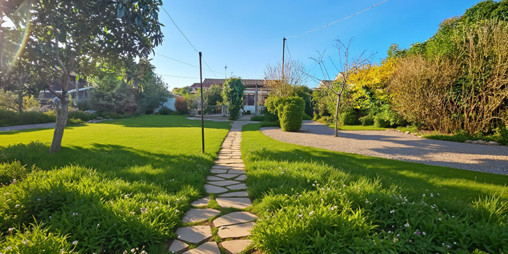 maison à VILLENAVE D ORNON (33140)